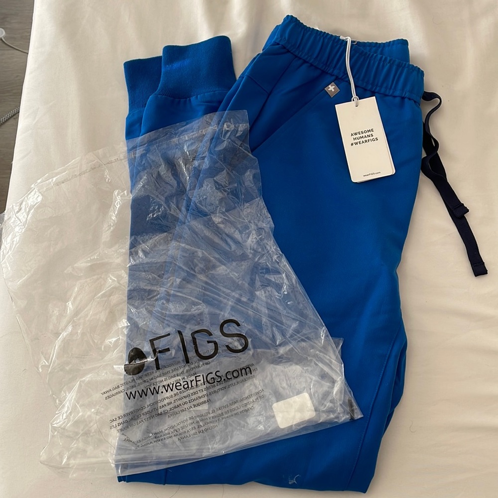 NEW FIGS joggers